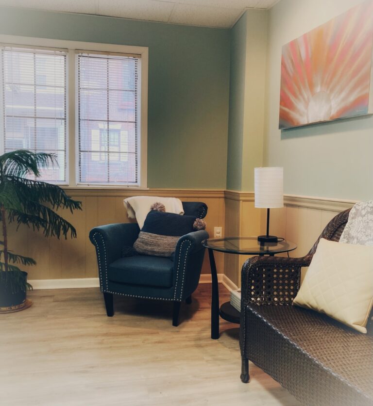 peace-room-sitting-area-768x837